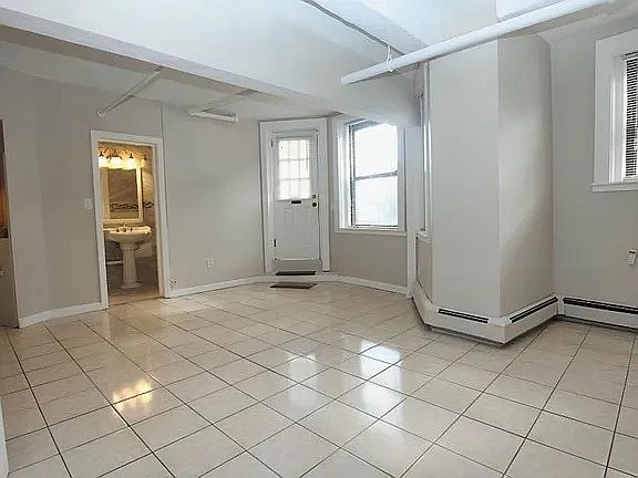 3rd image of 1474 Commonwealth Ave #1B