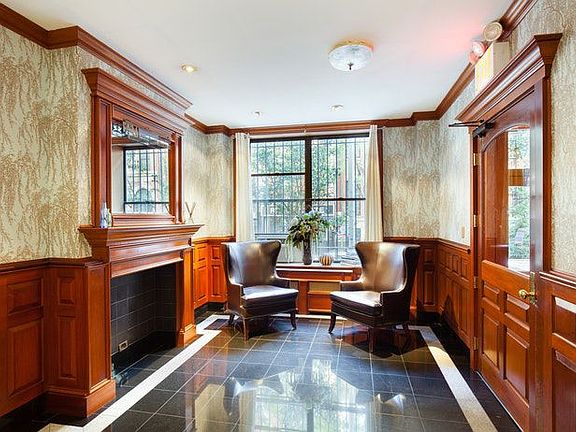 5th image of 235 E 13th St APT 6N