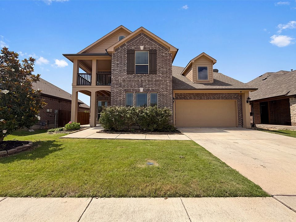 1st image of 725 Lyndhurst Dr