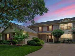 3230 Country Club Blvd, Stafford, TX 77477