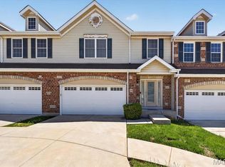 14 Loris Ln, Saint Charles, MO 63303
