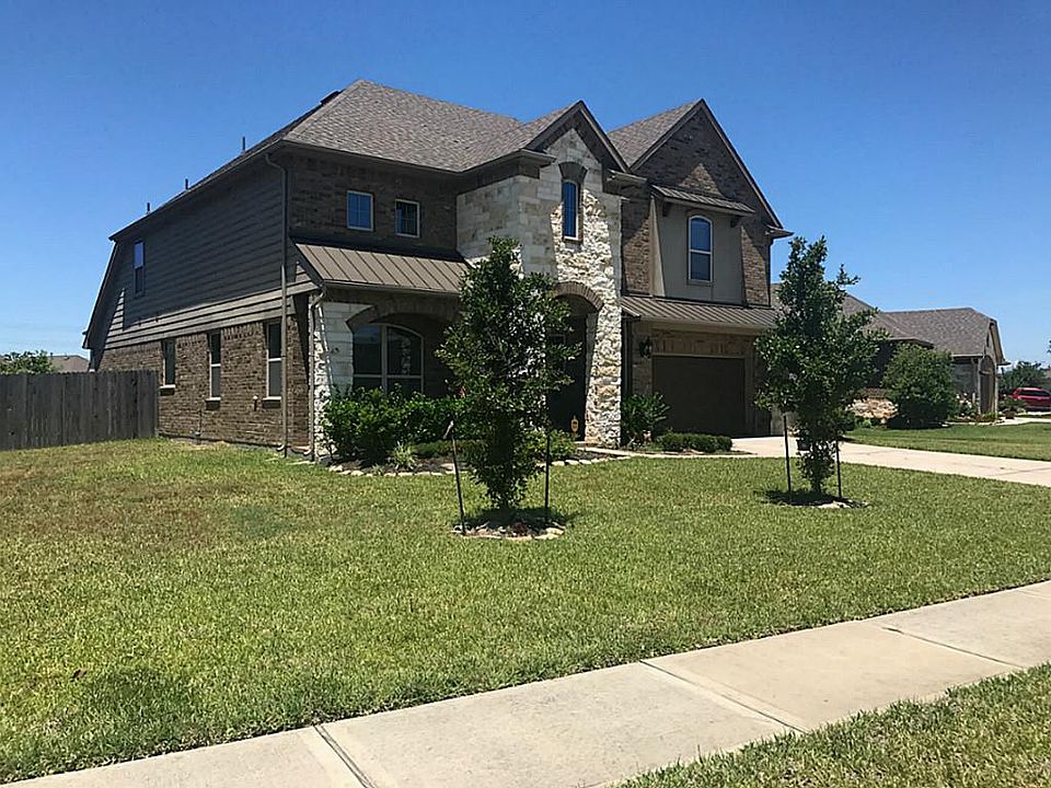 1st image of 18722 W Windhaven Terrace Trl