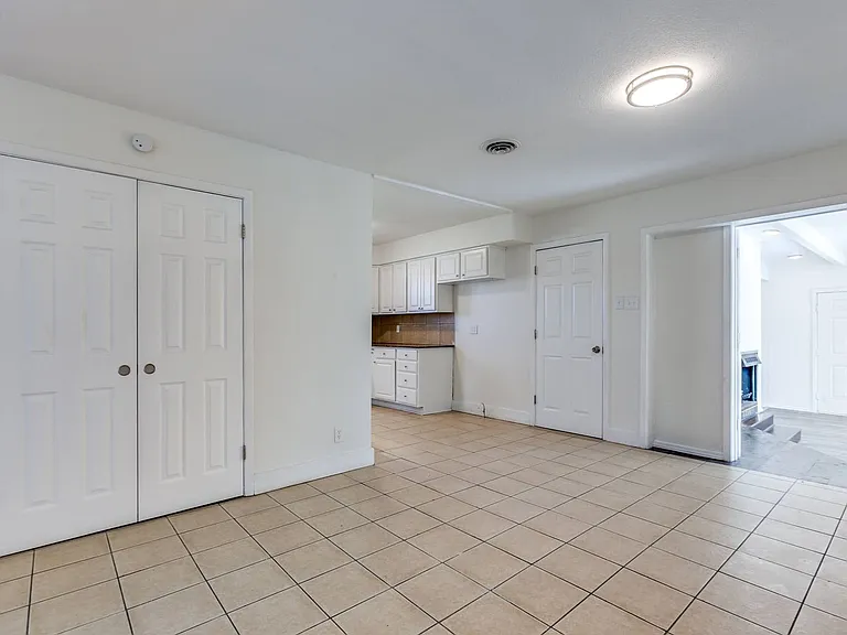 10728 Allegheny Dr — Photo 8