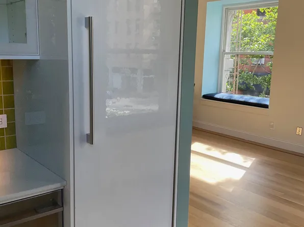 191 Clinton Street image 23 of 30