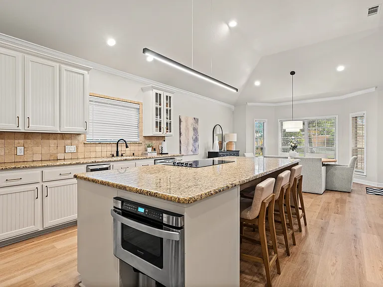 10141 Aragon Dr — Photo 4