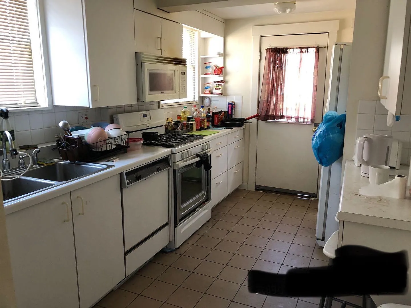 5 bed, 1756 sqft, $900 — Photo 2