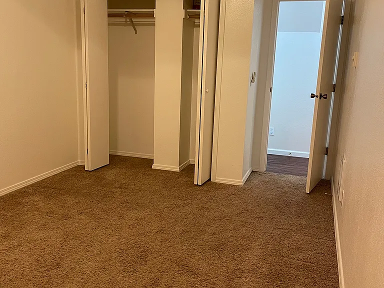 411 E Ermina Ave #B — Photo 4