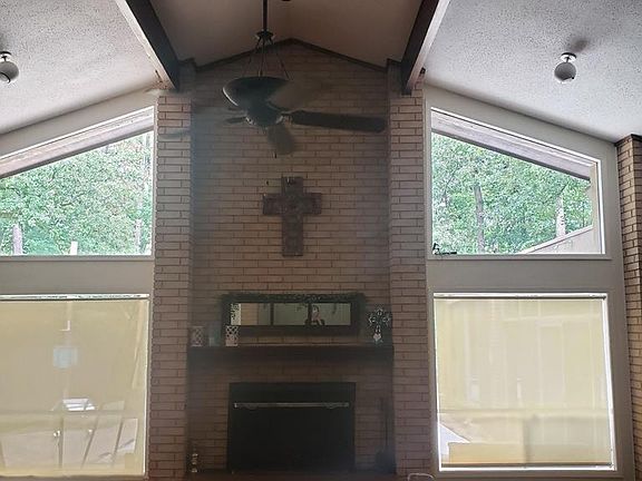 4th image of 748 Rosewood Dr