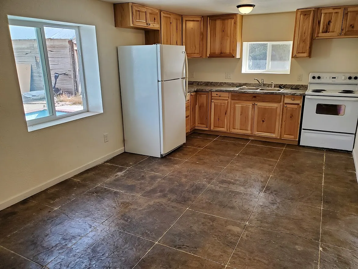 2 bed, 1.0 bath, 820 sqft, $1,225 — Photo 3