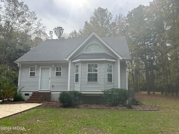 8220 Zebulon Rd, Macon, GA 31220