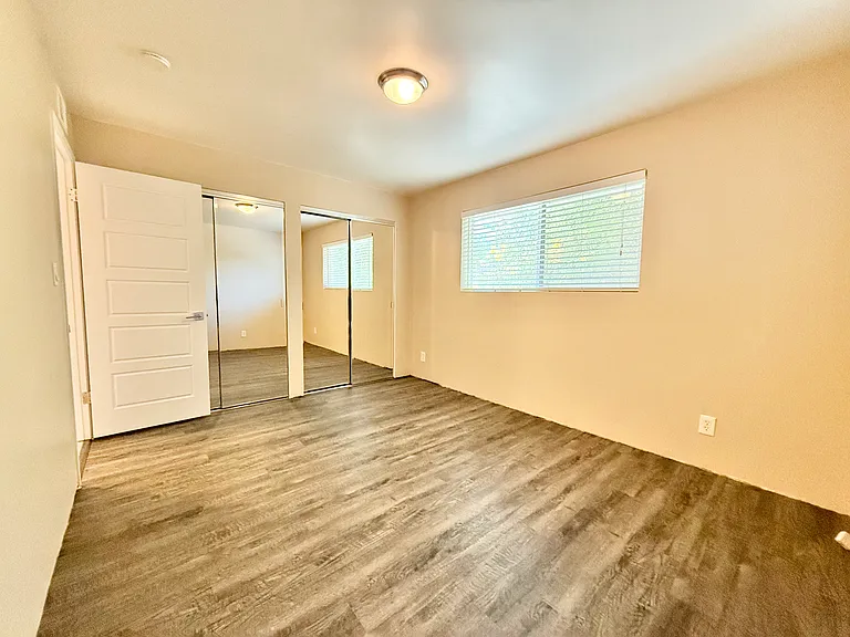 3110 N 40th St #8 — Photo 5