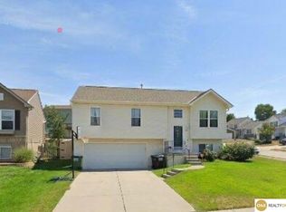 5467 S 194th Ave, Omaha, NE 68135