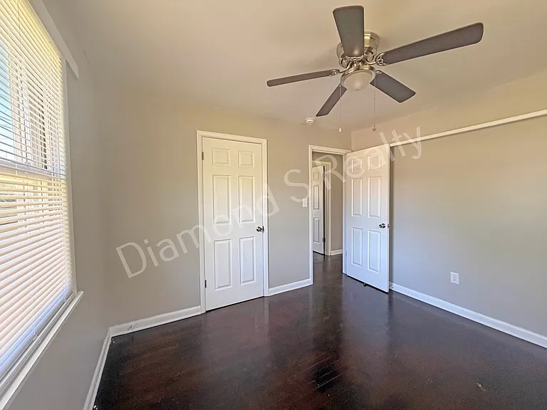 3209 E Gasconade St — Photo 22