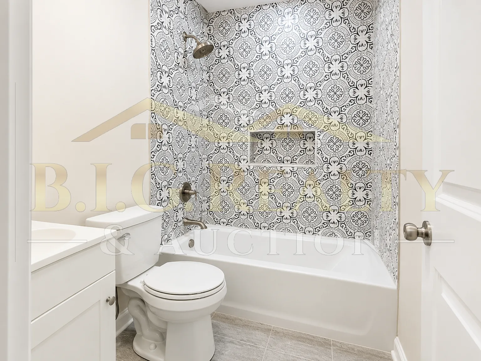 2 bed, 750 sqft, $1,050 — Photo 1