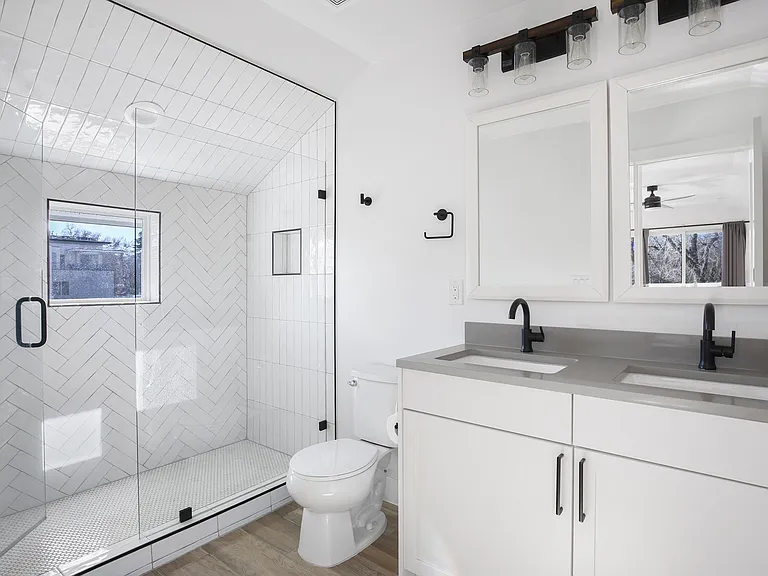 2134 S Josephine St — Photo 14
