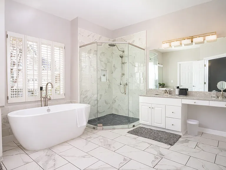 10301 Rougemont Ln — Photo 15