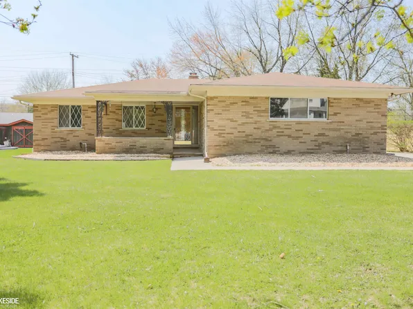 2428 Irma St, Warren, MI 48092