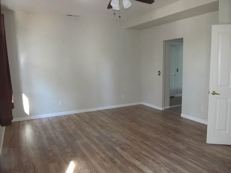 2559 S Rocking Horse Ln — Photo 9