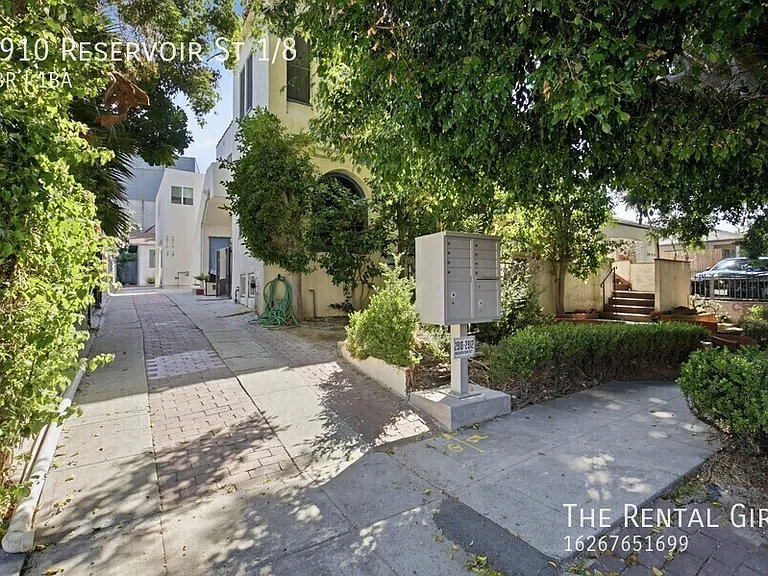 2910 Reservoir St #1/8 — Photo 16