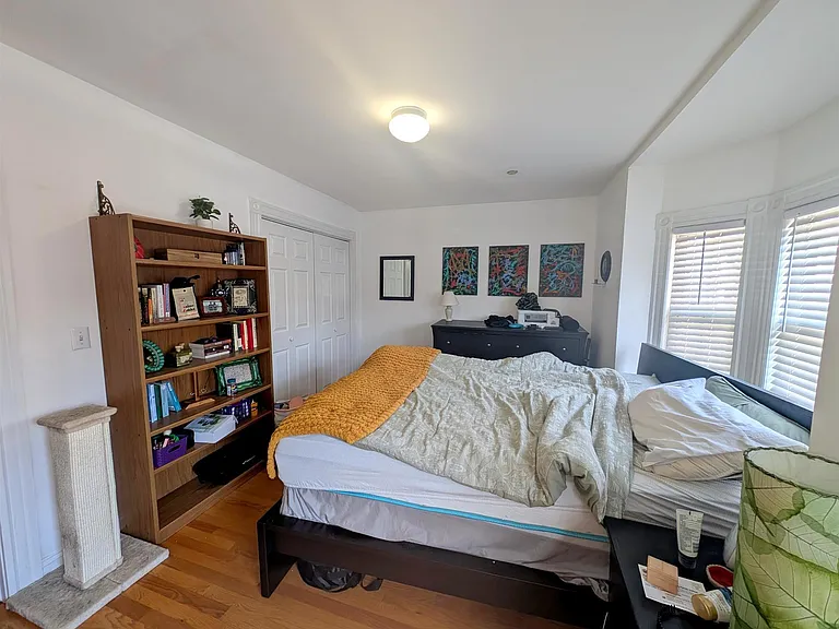 33 Roberts Rd #2L — Photo 7