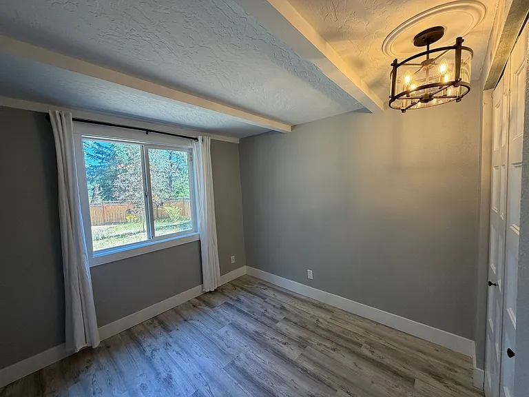 3823 Wilshire Ln — Photo 23