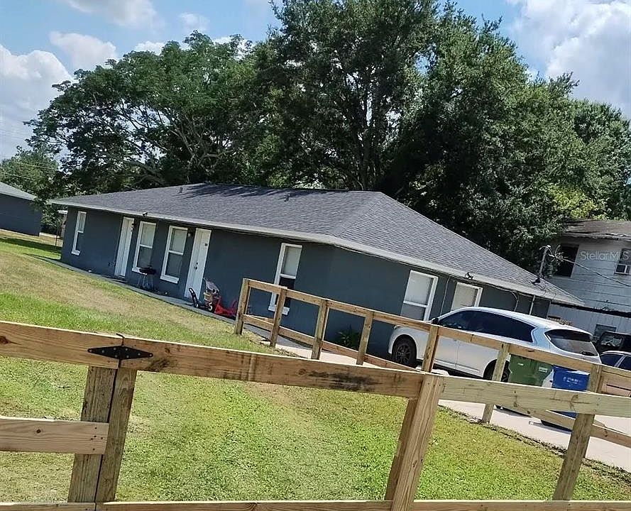 1st image of 804 AVENUE L SW