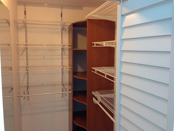 4th image of 2520 Grassy Point Dr Unit 102