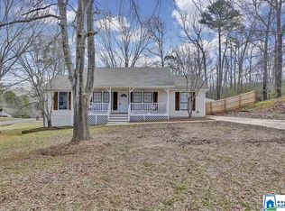 5911 Elizabeth Dr, Trussville, AL 35173