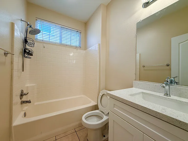12190 Roseville Dr — Photo 9
