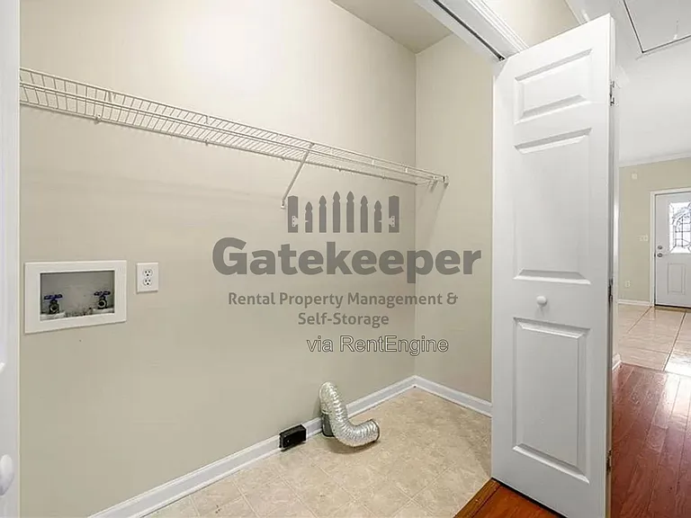 408 Saint Dunstans Ct — Photo 7