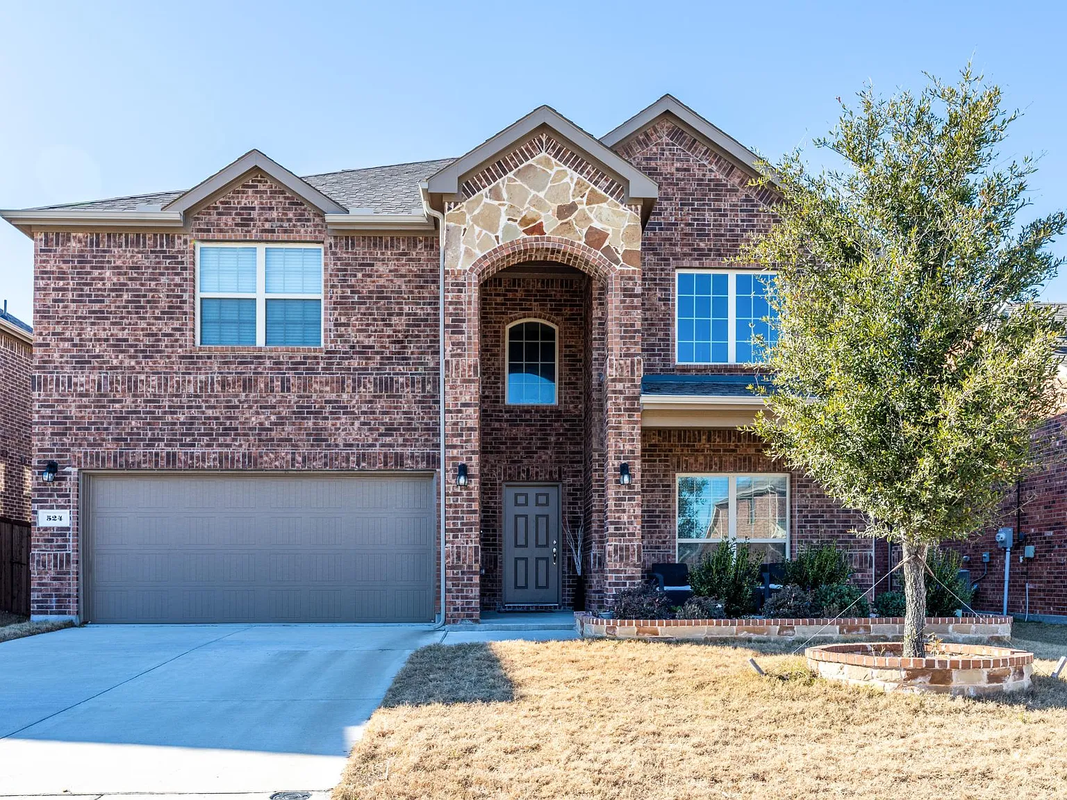 524 Rustic Oak Ln — Photo 4