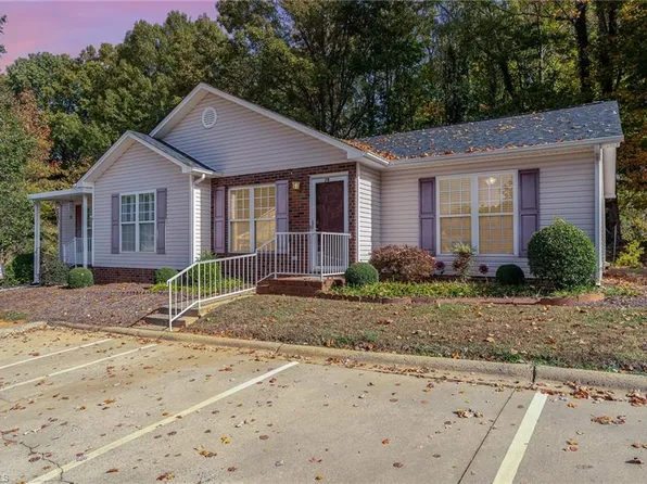 520 Cooper St Unit 2B, Asheboro, NC 27203