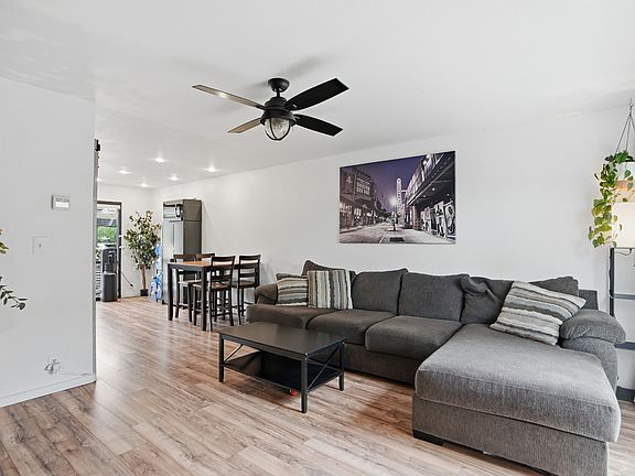 3rd image of 4630 N 68th St Unit 201