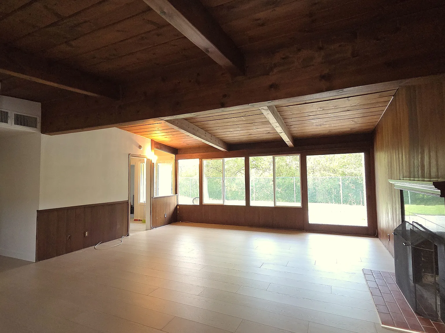 3 bed, 1442 sqft, $4,500 — Photo 3