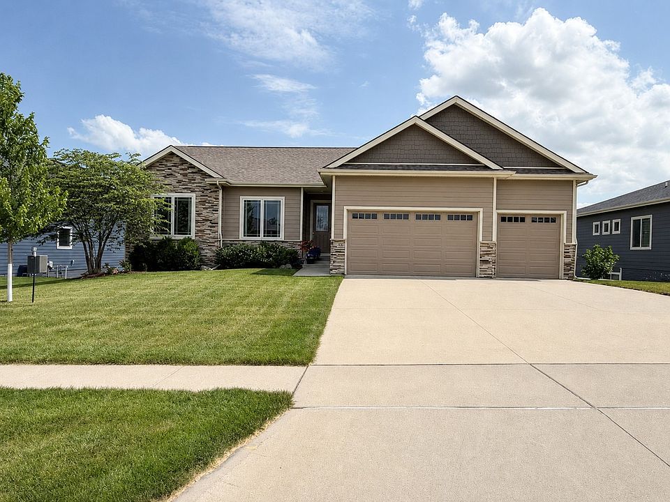 1st image of 6106 Aspen Dr