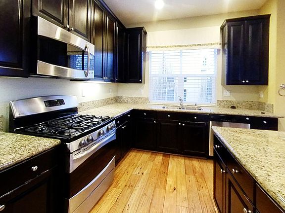 3rd image of 241 Esfahan Ct
