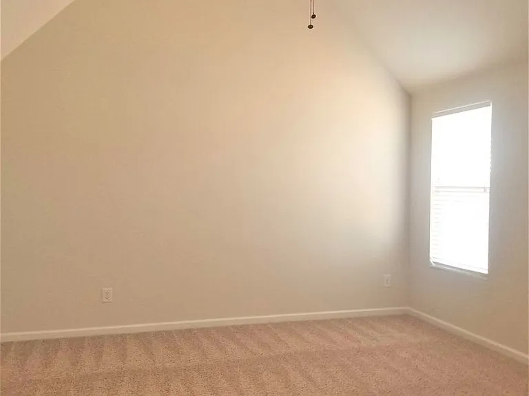 411 Cyrus Thompson Dr — Photo 36