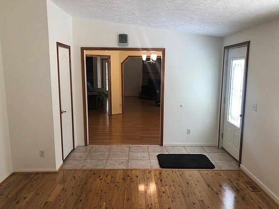 5th image of 104 Spice Ct
