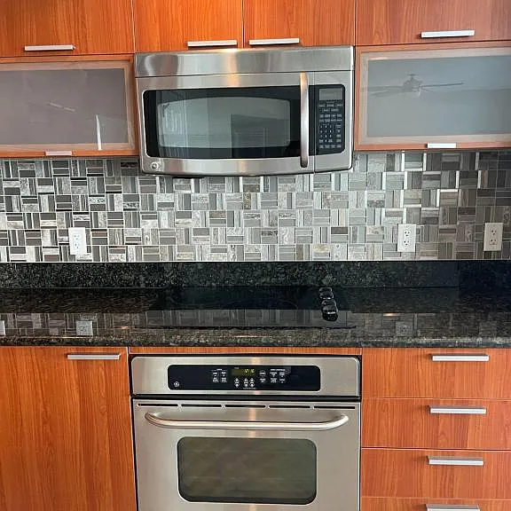 241 Riverside Dr — Photo 35