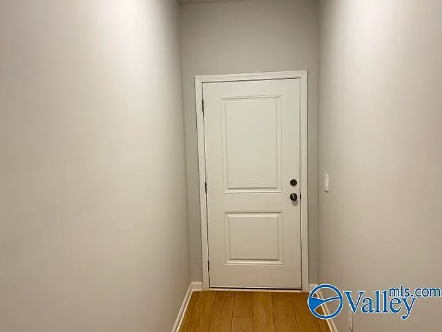 15426 Grayson Cir — Photo 3