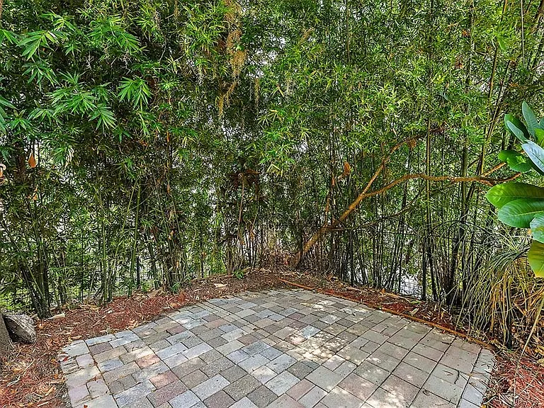 507 Lakeshore Dr — Photo 40