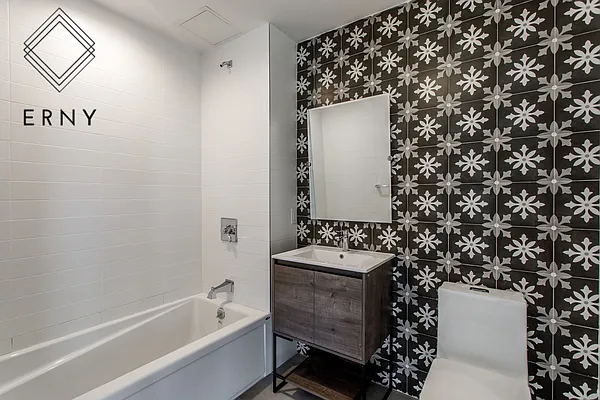 Rented by Pinn Realty | media 9