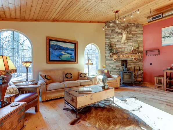 16864 Covina Rd, Bend, OR 97707