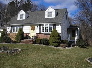 335 Manor Blvd, Pearl River, NY 10965