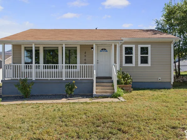 4960 S Ridgeline Dr, Washington Terrace, UT 84405