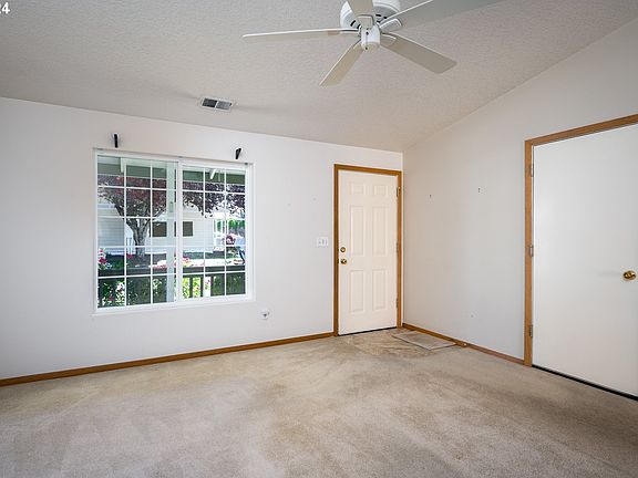 5th image of 2377 SE 62nd Ln