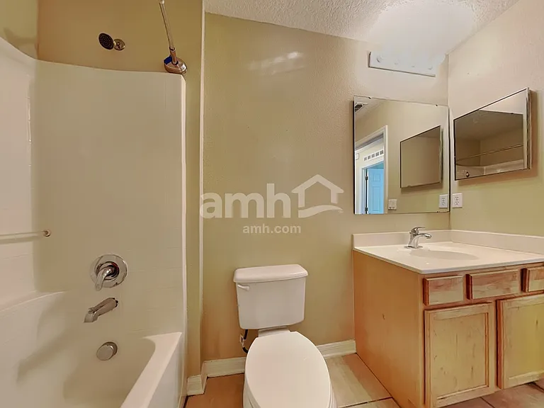 162 Crown Colony Way — Photo 16