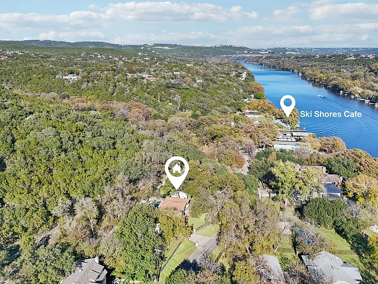 2706 Pearce Rd — Photo 3