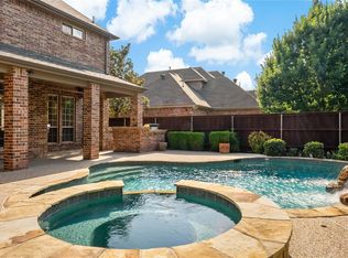 8104 Oakcrest Dr, McKinney, TX 75072