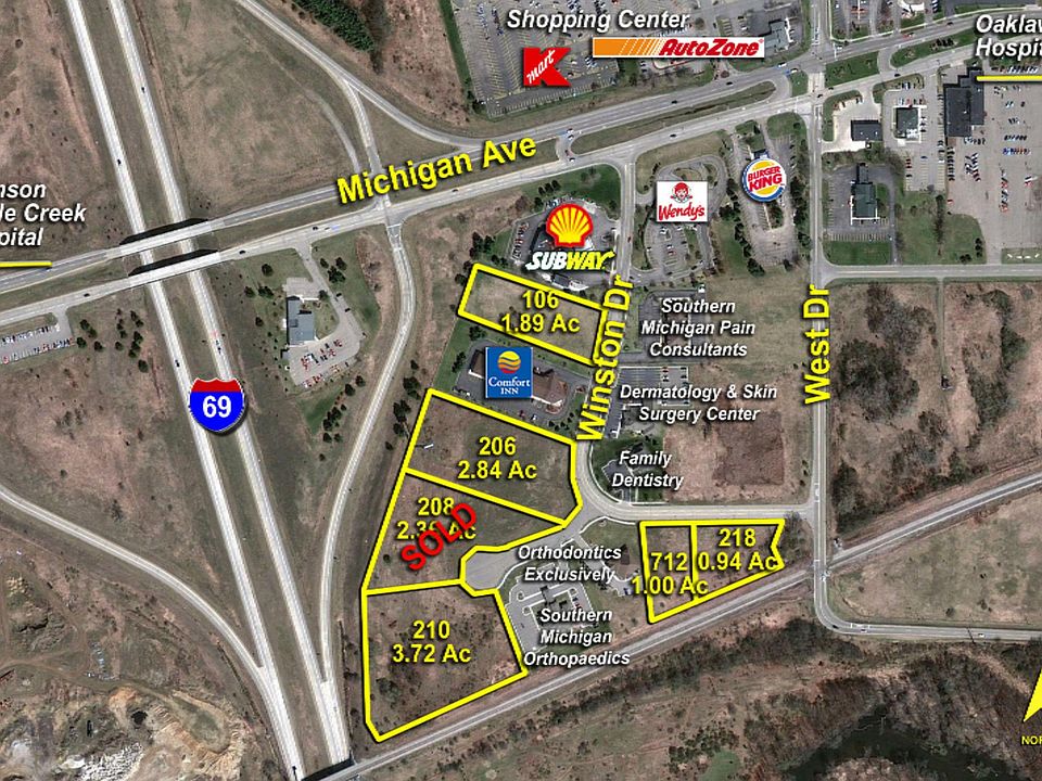 1st image of 106-712 Winston Dr